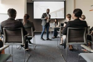 5 Alasan In House Training Jadi Investasi SDM Paling Menguntungkan untuk Perusahaan