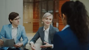 Management Consulting vs Tax, HR, & IT: Panduan bagi Perusahaan Agar Tidak Salah Pilih Konsultan
